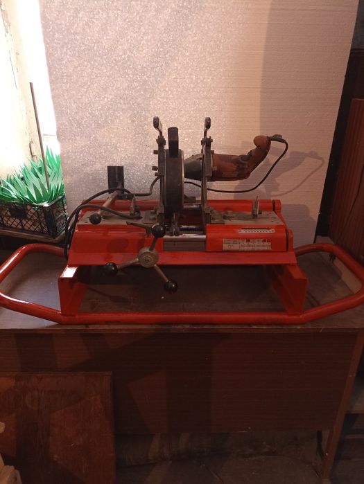 Зварювальний апарат для ПЕТ труб