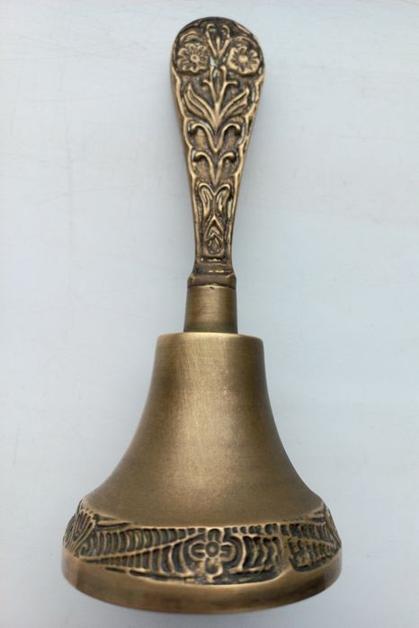 Дзвоник бронзовий.