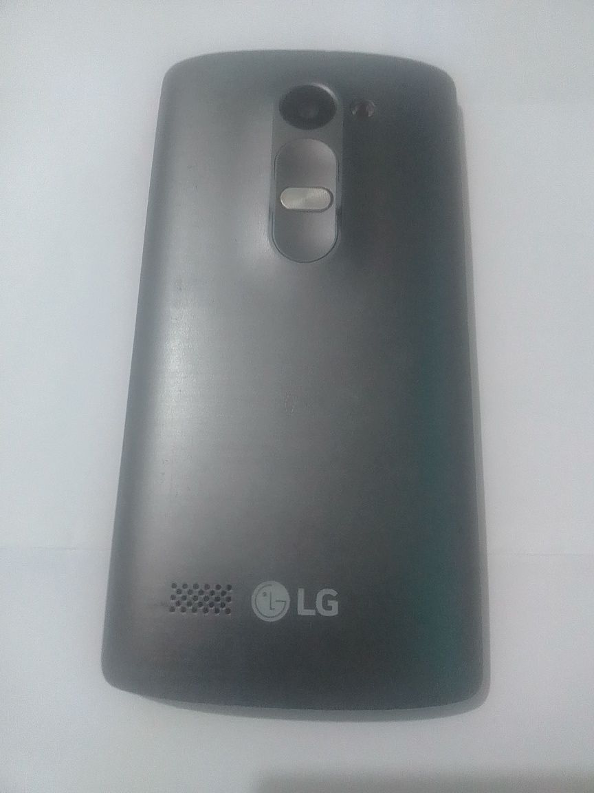 Telemóvel LG Leone