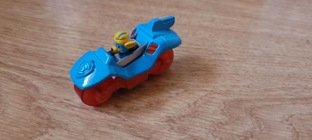 Sprzedam lub zamienię metalowy motor!