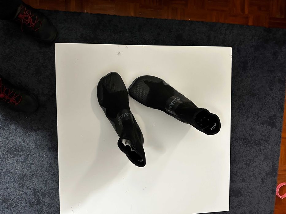 Decathlon OLAIAN - Botins de Surf 500 Neoprene 3 mm Preto 37/38