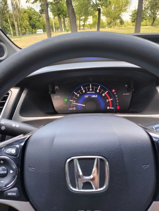 Honda civic hybrid 13 року