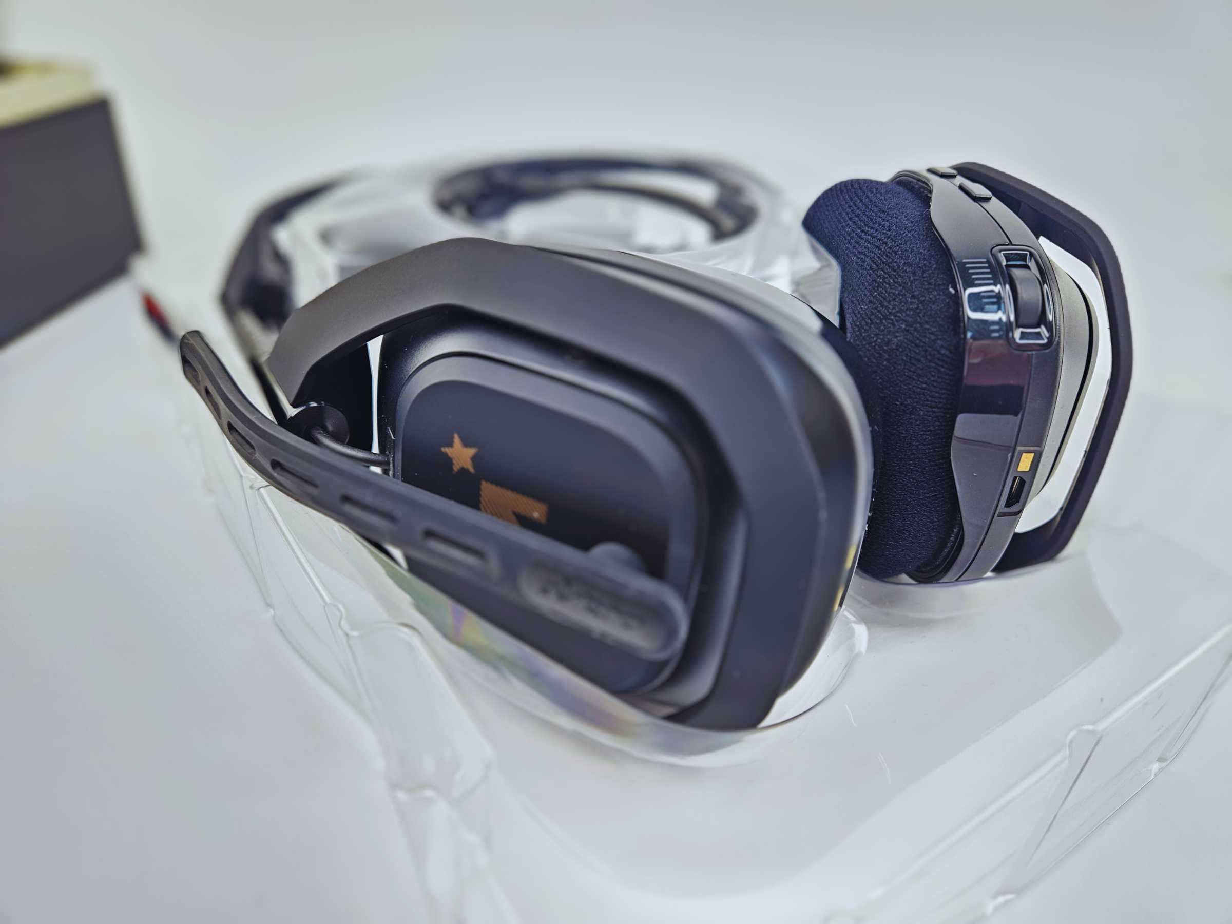 Навушники Astro Gaming A50 Wireless 4th Gen + Док (Xbox,Windows,MAC)