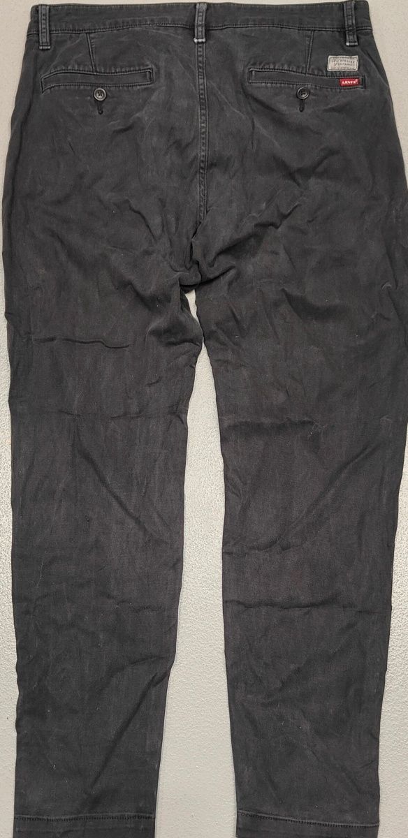 Wr) LEVIS oryginalne spodnie materiałowe chino Roz.33/32