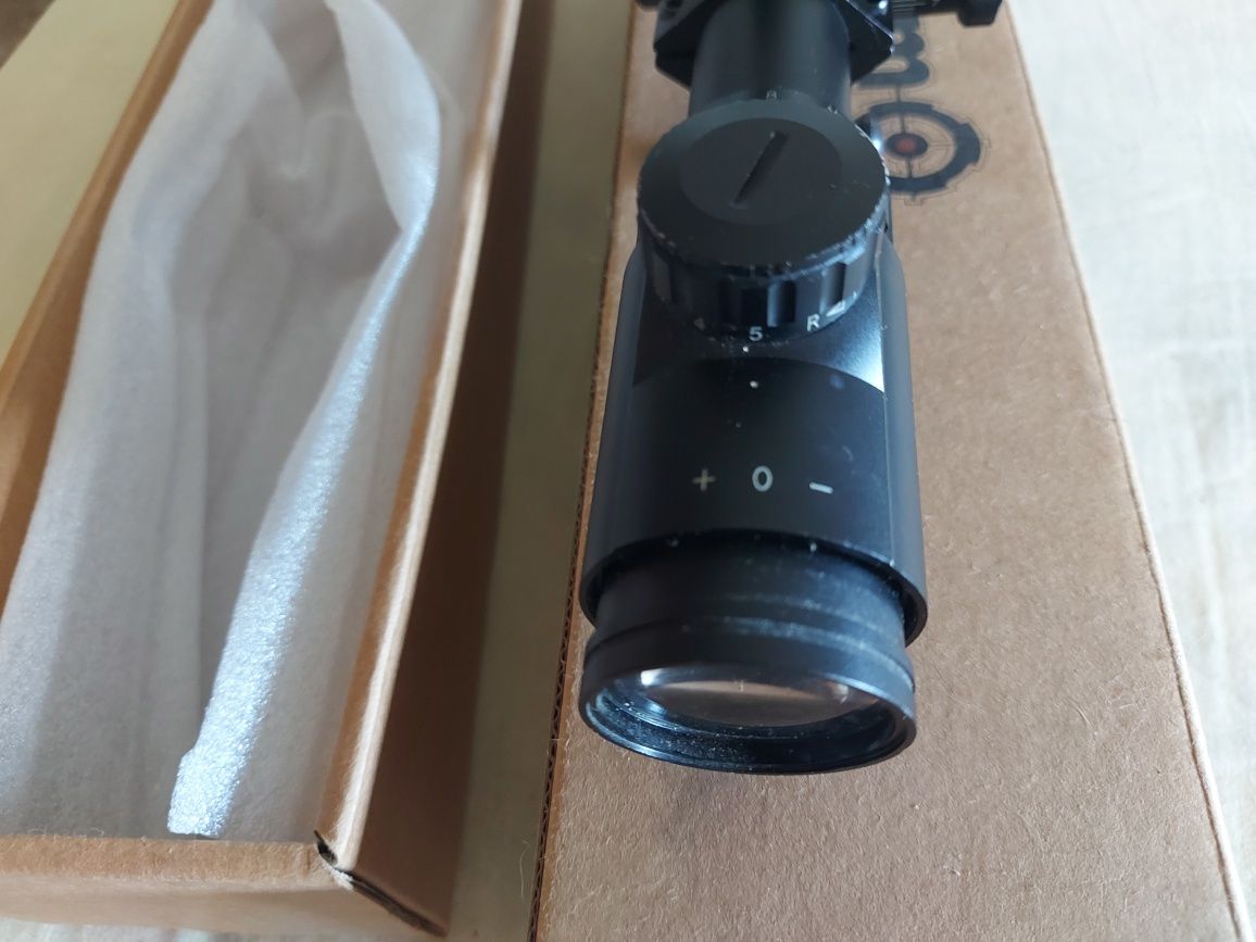 Scope/Mira Airsoft AIM-O 8-32x50E-SF
