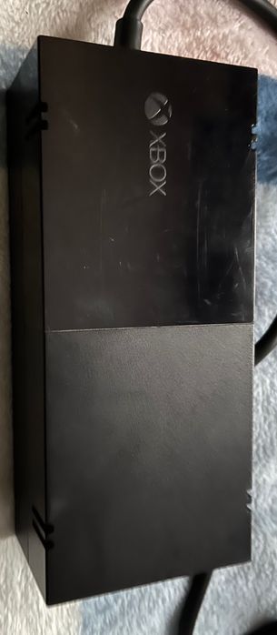 Продам XBOX ONE в гарному стані.