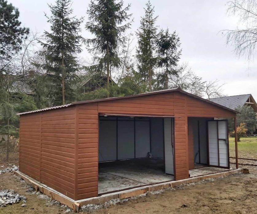 Garaż blaszany z wnęką 7x5