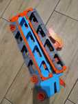 Auto laweta hotwheels plus tor jazdy