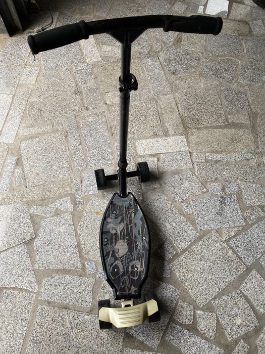 Trotinete de 4 rodas marca Oxelo