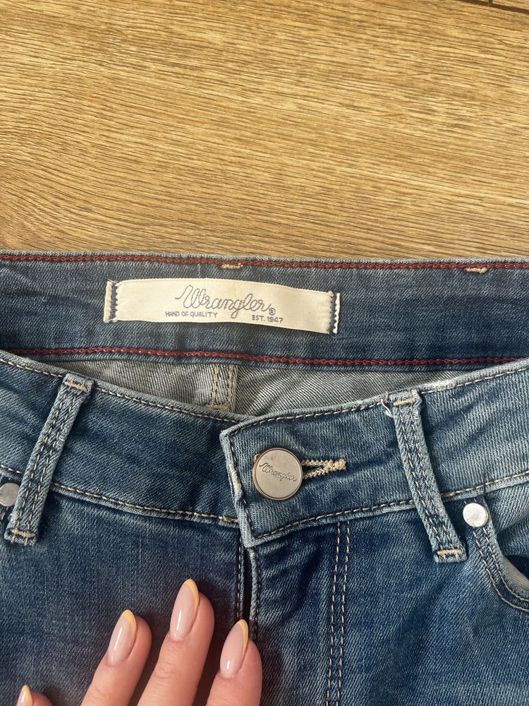 Dżinsy jeansy Wrangler Courtney Skinny L27 W30