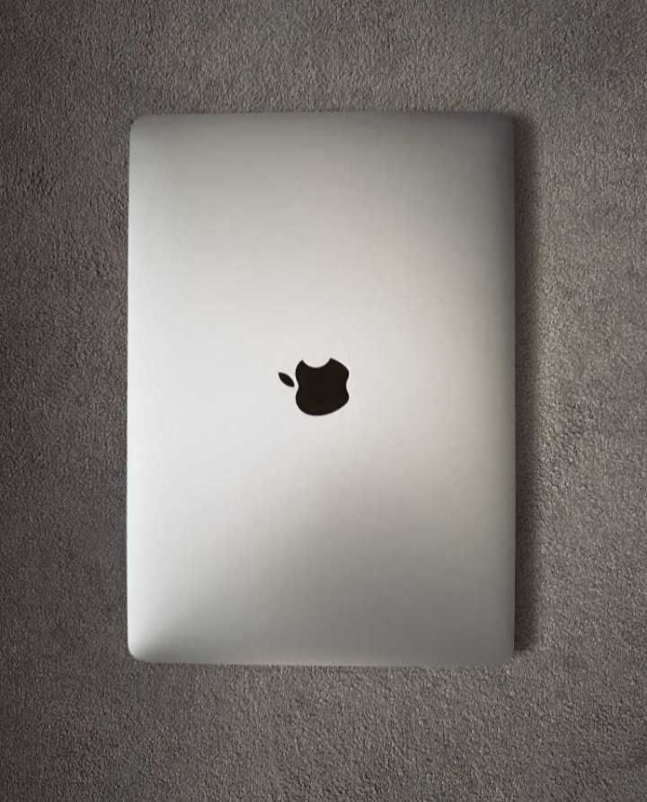 Apple MacBook pro 13 M1 16gb 512SSD space Gray