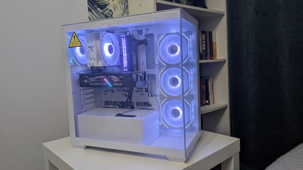 Gamingowy komputer z monitorem Ryzen 5 / GTX / 32 GB / 1 TB NVME /