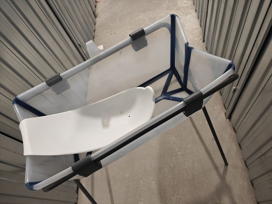 Wanienka Stokke Flexi Bath z wkładką - granatowa