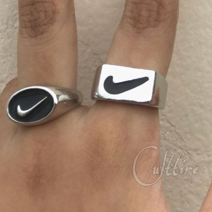 Pierścionek Sygnet Nike regulowany unisex
