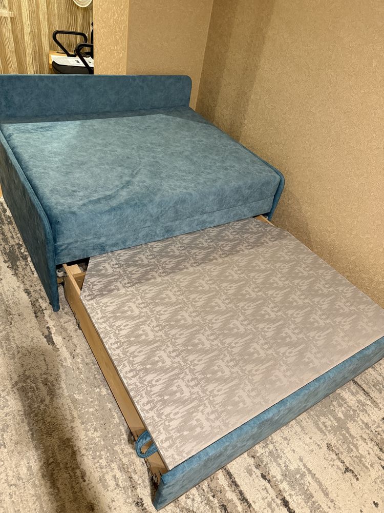 Продам кресло-диван 120*200 см