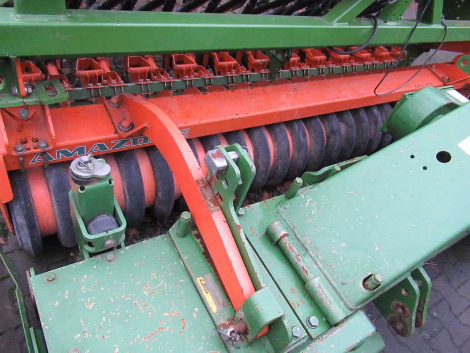 agregat uprawowo siewny Amazone AD 303 KE 303