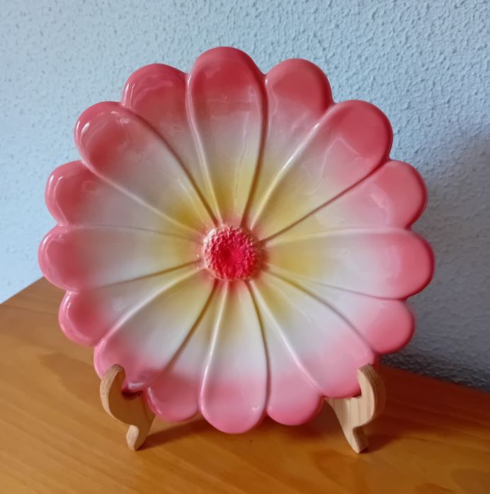 Pratos e Taças Flor