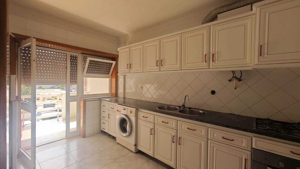 Arrenda-se  apartamento t1
