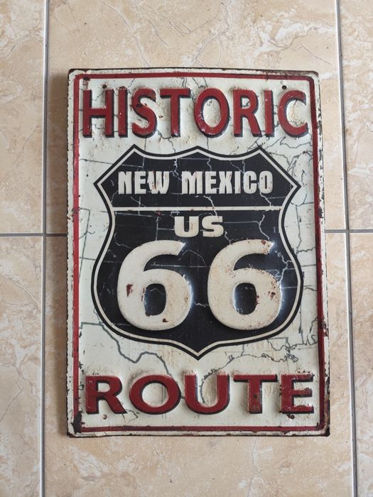 Placa decorativa de metal router 66
