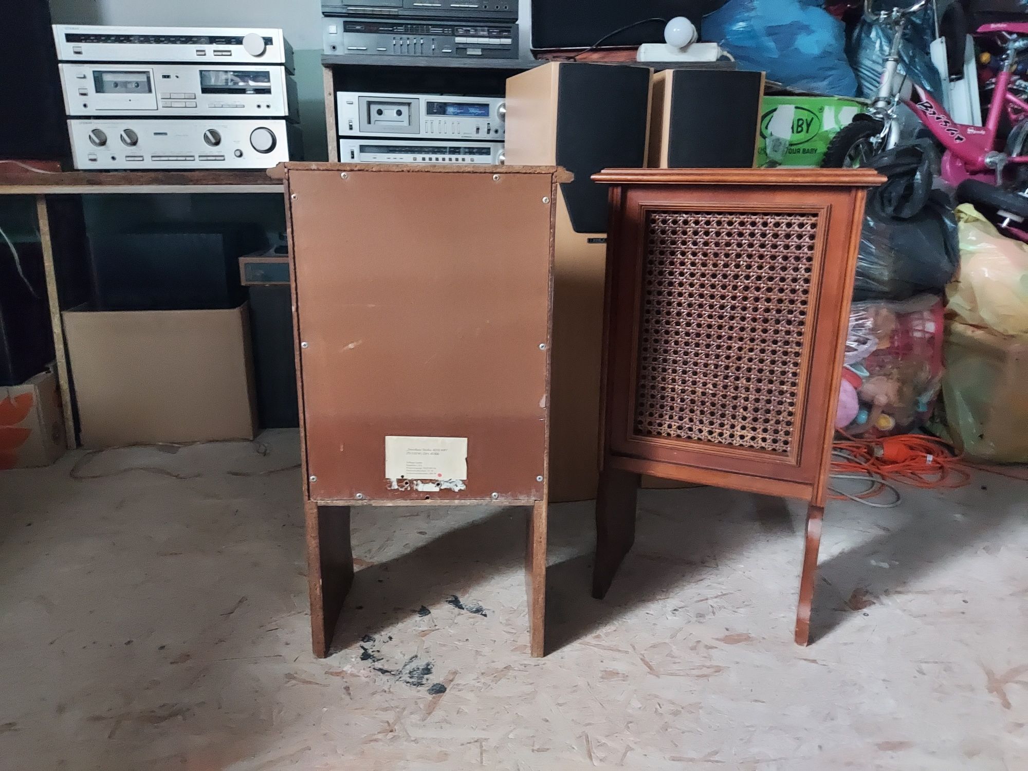 Kolumny standbox stan bdb lata 70