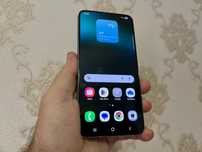 Samsung Galaxy S22 5G 8/128.  Snapdragon 8 Gen 1.
