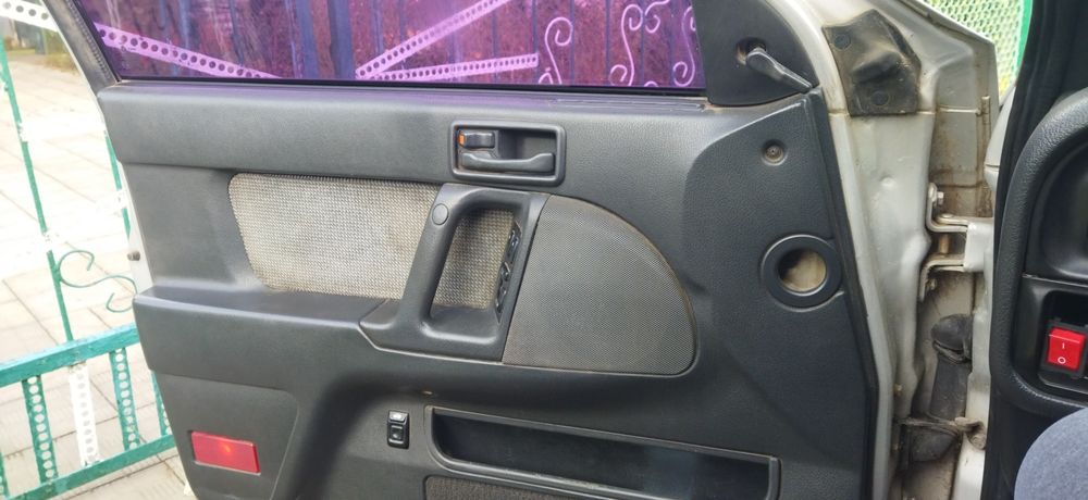 Хюндай Лантра J1