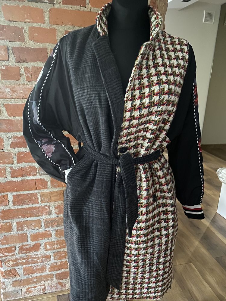 Płaszcz  designerski  polskiej projektantki  M /L