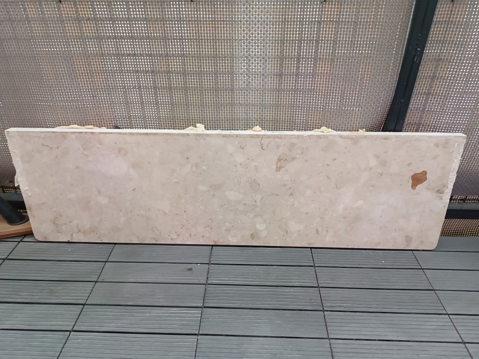 Parapet z marmuru 120x35