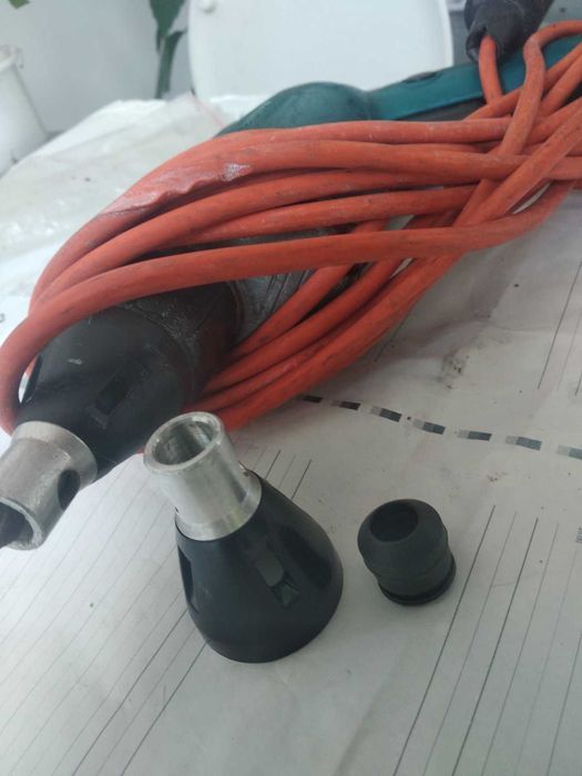 Професійний шуруповерт Makita гіпсокартоний