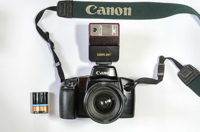 Пленочная зеркалка Canon EOS 100