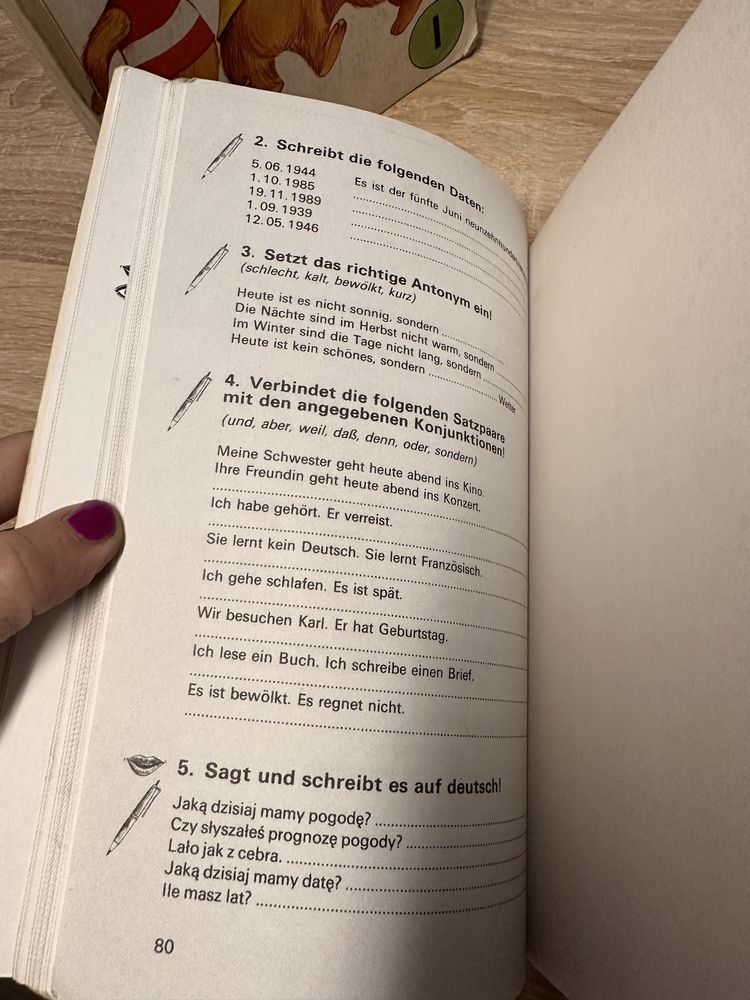 Deutsch mal anders podręcznik i ćw. do j. niemieckiego.Cena za kpl