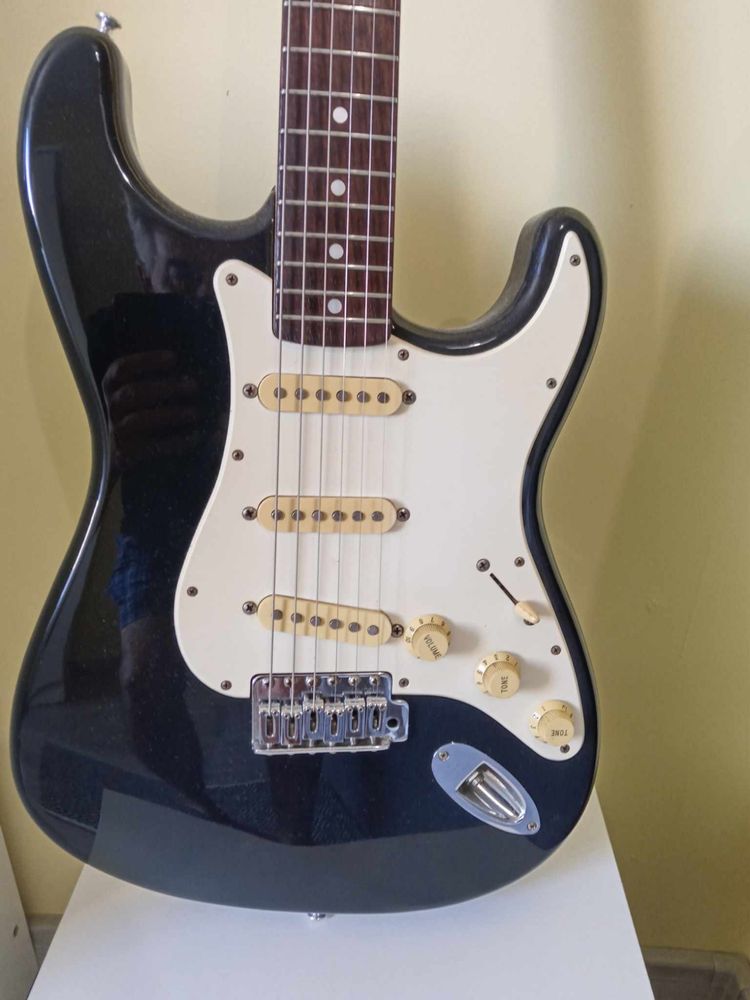 Gitara fender stratocaster made in japan