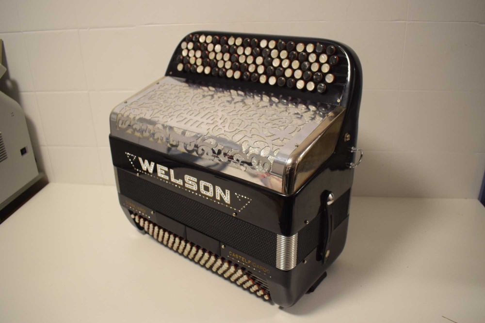 Acordeao Welson Castelli Fidardo 4 Voz 120 baixos. N 38