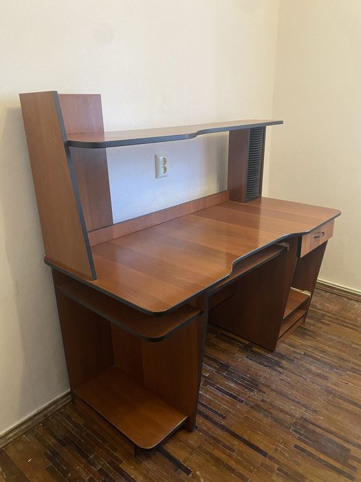 Стіл для навчання, письмовий, компʼютерний, парта