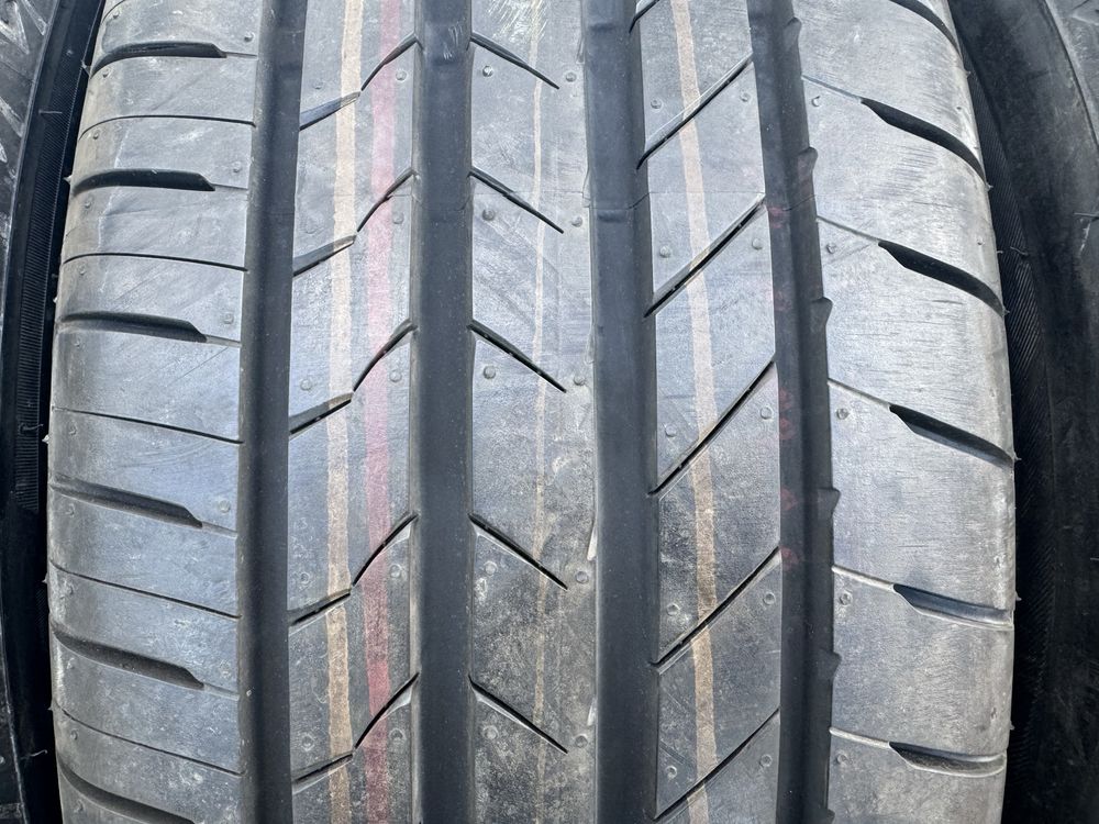 Літні шини 225/65R17 Bridgestone Alenza 001