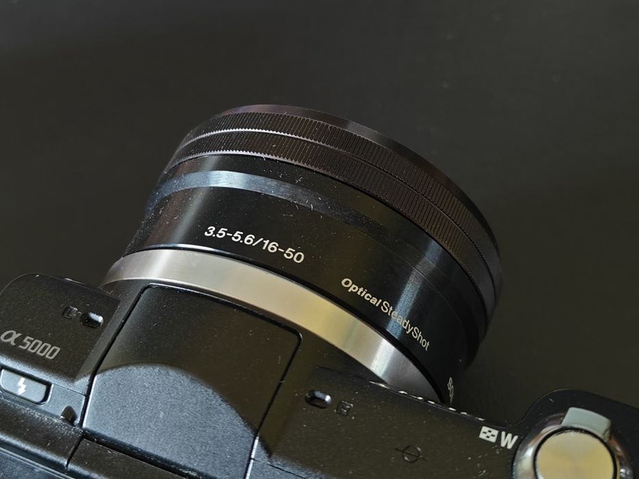 Kit Sony Alpha 5000 + 2 Lentes + 3 Baterias + Cartão 64GB + Carregador