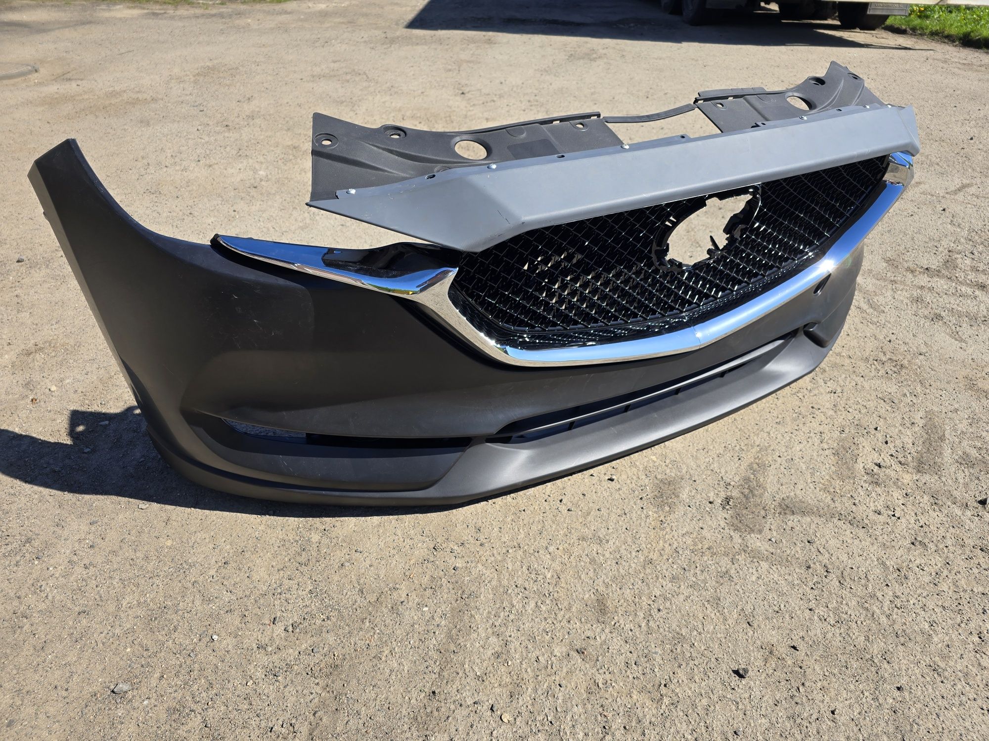 Решітка Радіатора Mazda CX-5 KF Гриль з Хром Мазда СХ5