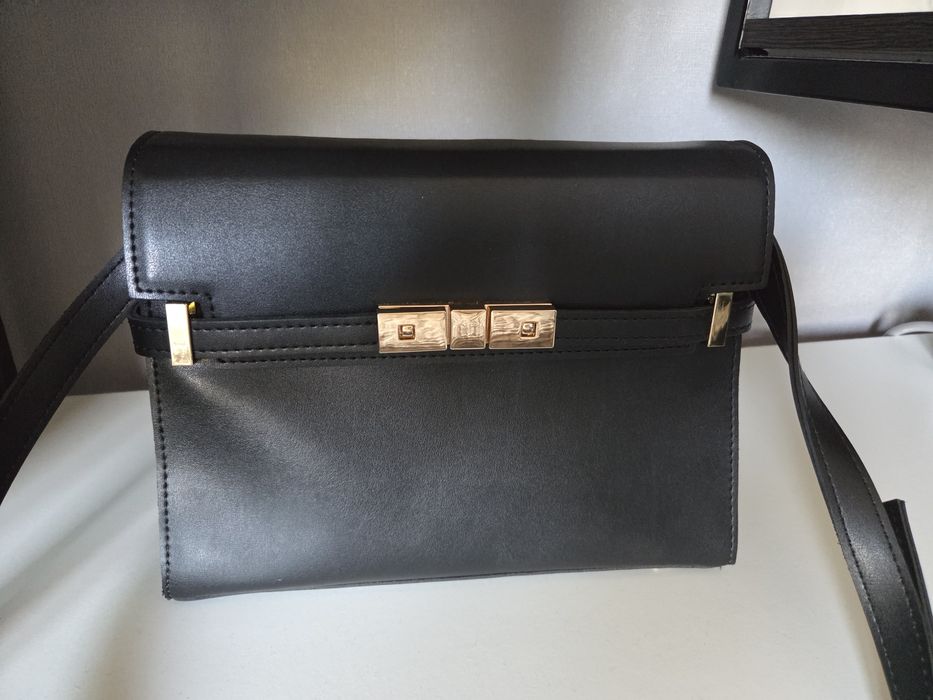 Продам сумочку в гарному стані