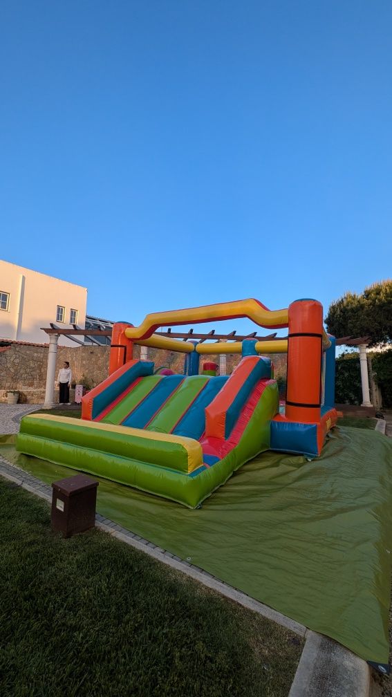 Aluguer Insuflável