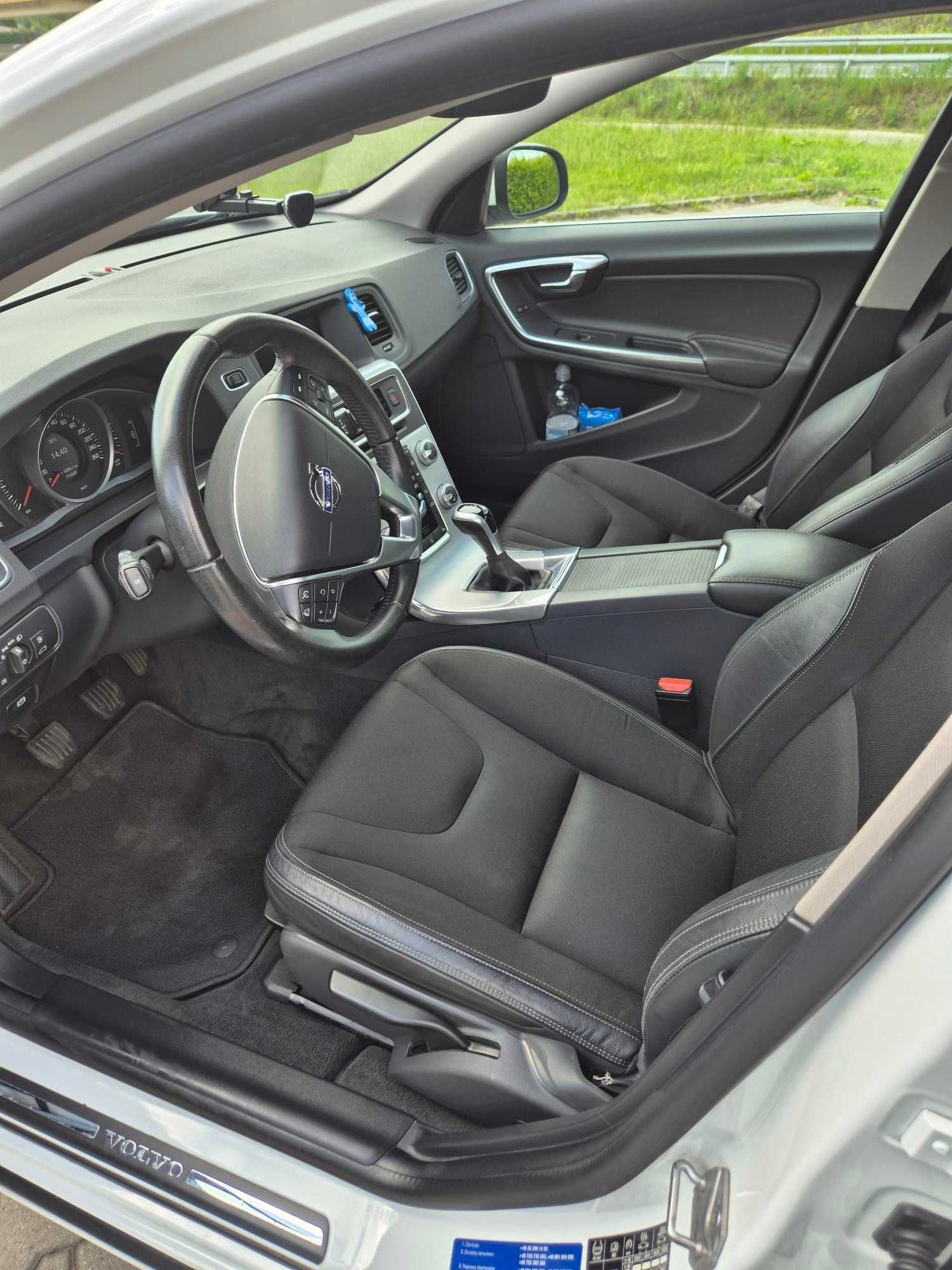 Volvo S60, D3, manual, z salonu w Polsce, pierwszy właściciel