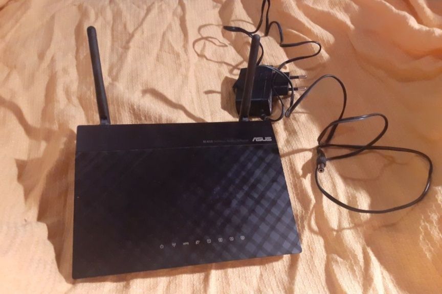 Маршрутизатор роутер Asus RT-N12E