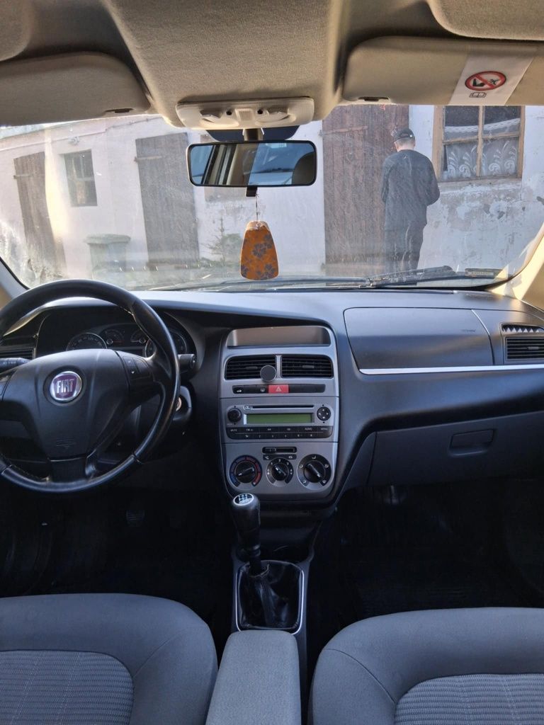 Sprzedam fiat linea 1.4 turbo LPG...nowe