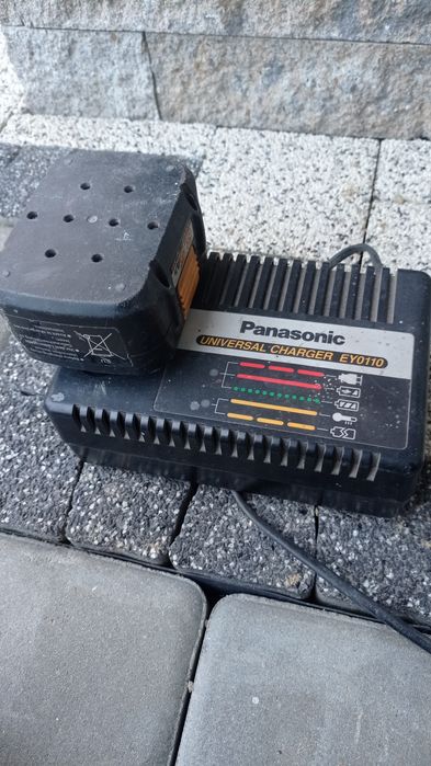 Ładowarka Panasonic EY00110 plus bateria