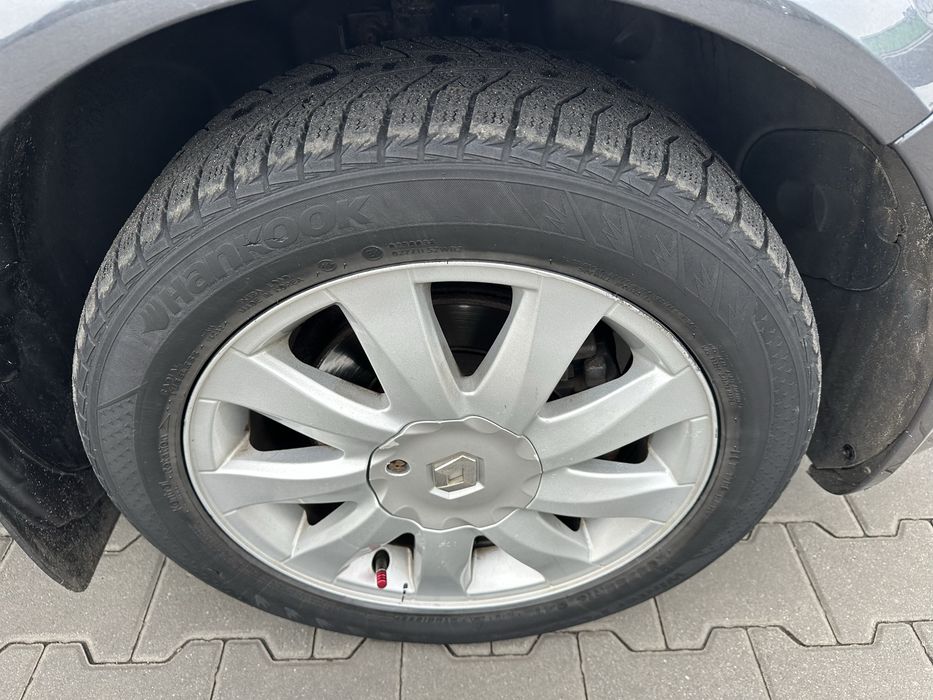 Рено Меган 1.6 автомат газ