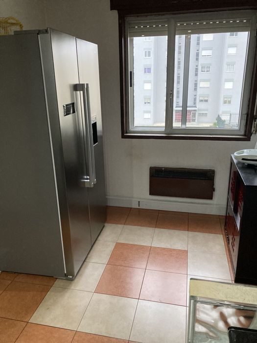 Quarto de casal perto Arrábida Shopping