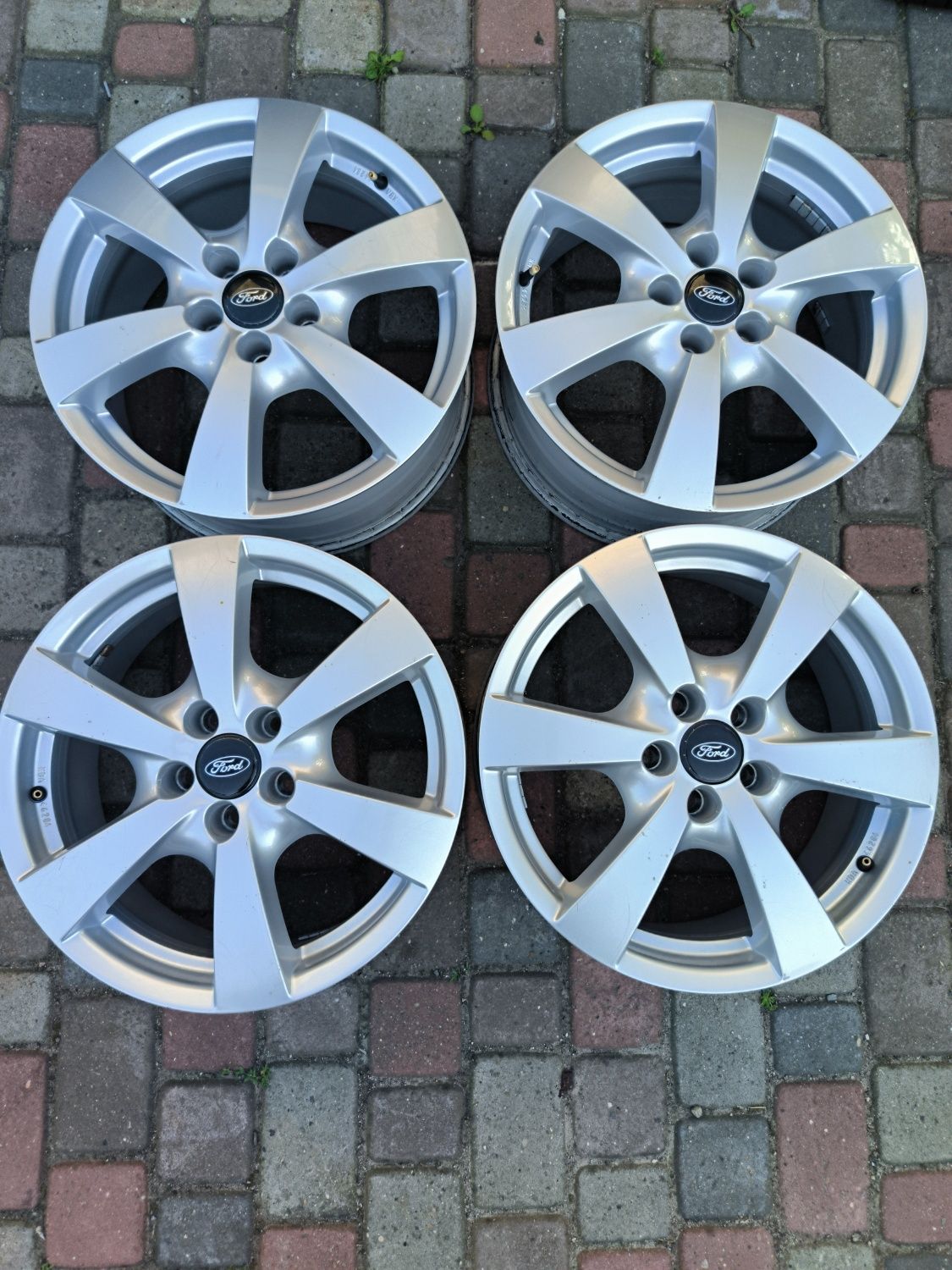 Felgi aluminiowe 17 Ford Focus Galaxy SMax CMax Kuga Mondeo 5x108