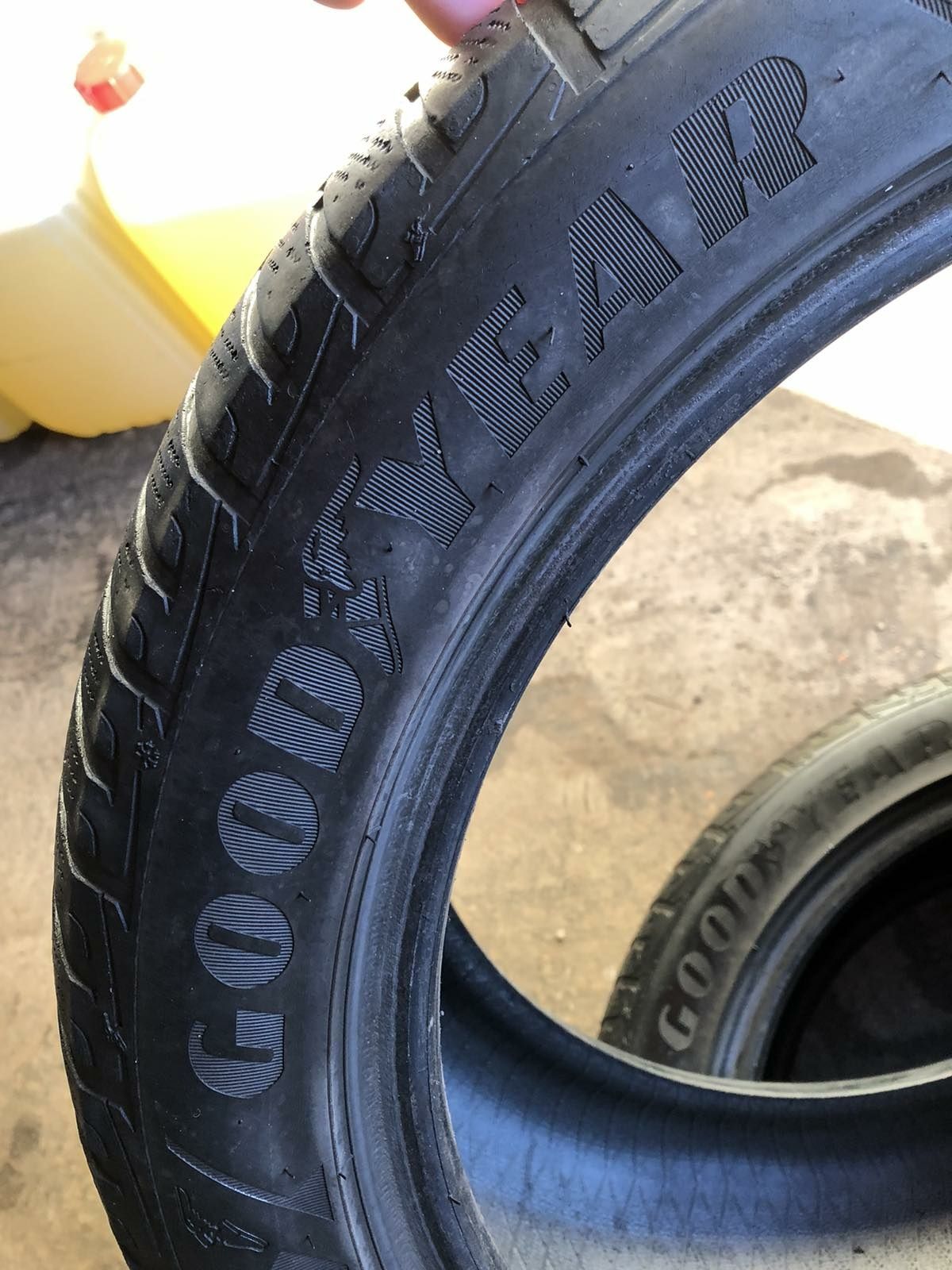 245/45/r17 Goodyear