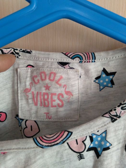 Футболки на дівчинку 7-8 років