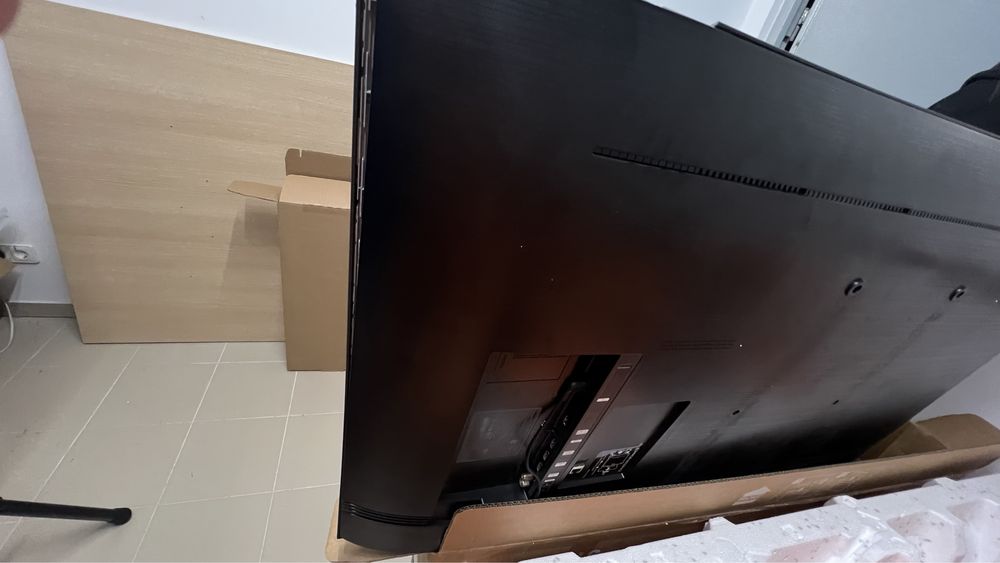 Телевізор Samsung( з розбитим екраном)