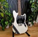 Squier by Fender FSR Competition Mustang HH White + CASE